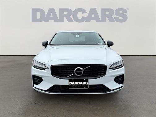 2022 Volvo S60 B5 Momentum