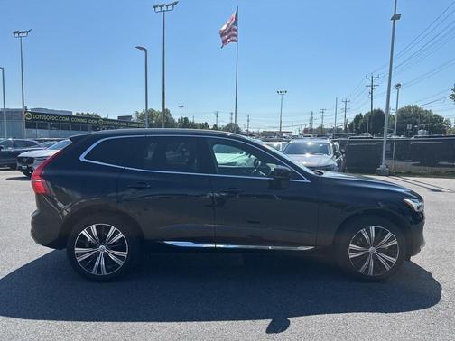 2022 Volvo XC60 B5 Inscription