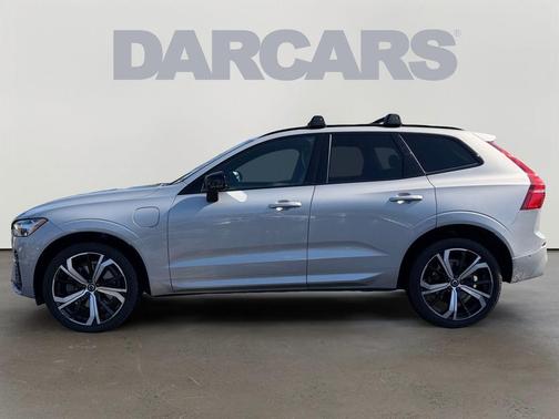 2022 Volvo XC60 Recharge Plug-In Hybrid T8 R-Design