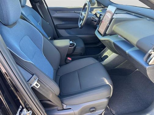 2025 Volvo EX30 Twin Motor Plus