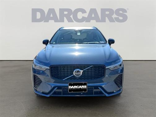 2025 Volvo XC60 B5 Ultra