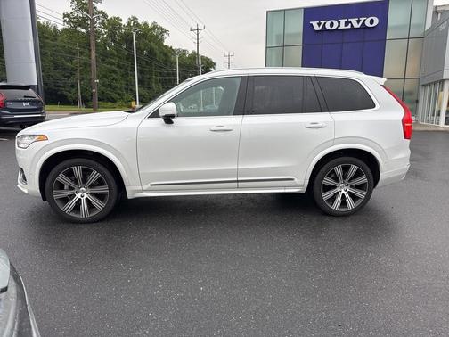2023 Volvo XC90 B6 Ultimate 7-Seater