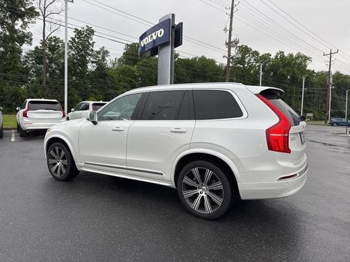 2023 Volvo XC90 B6 Ultimate 7-Seater