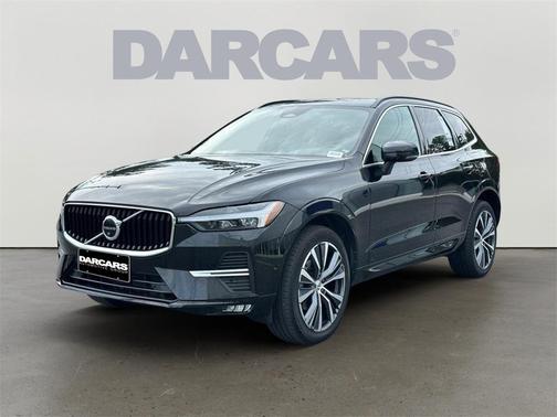 2022 Volvo XC60 B5 Momentum