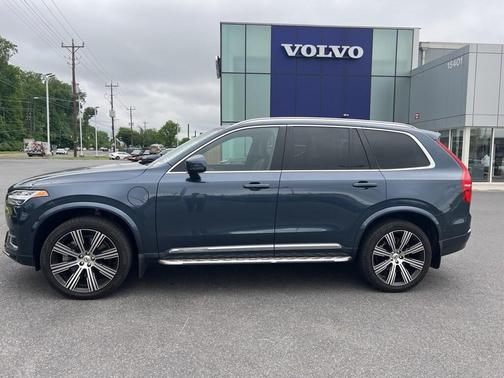 2024 Volvo XC90 Recharge Plug-In Hybrid T8 Ultimate Bright Theme 7-Seater