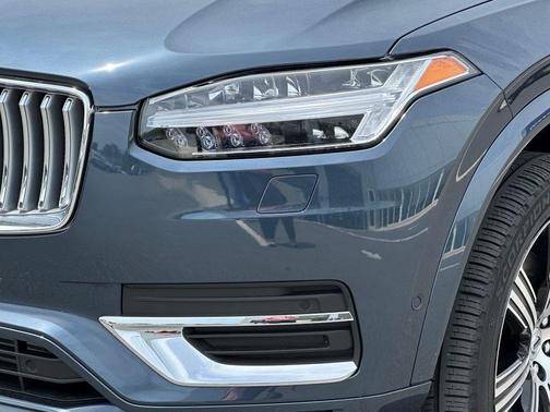 2024 Volvo XC90 Recharge Plug-In Hybrid T8 Ultimate Bright Theme 7-Seater