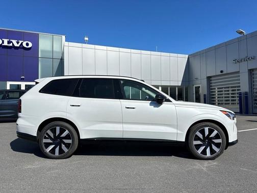 2025 Volvo EX90 Twin Motor Performance Ultra