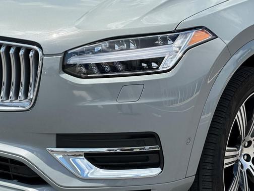 2024 Volvo XC90 Recharge Plug-In Hybrid T8 Plus Bright Theme 7 Passenger