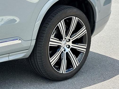 2024 Volvo XC90 Recharge Plug-In Hybrid T8 Plus Bright Theme 7 Passenger
