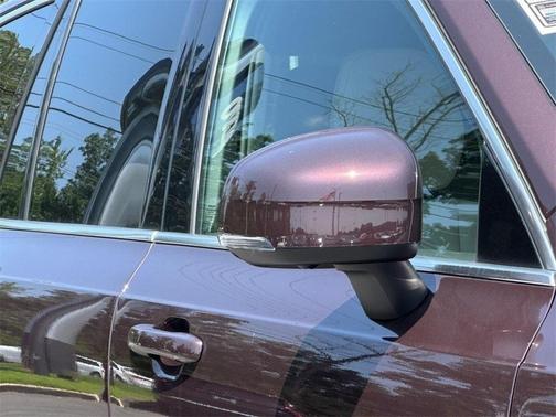 2025 Volvo XC90 B6 Ultra