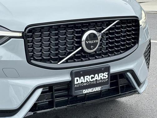 2025 Volvo XC60 Plug-In Hybrid T8 Ultra