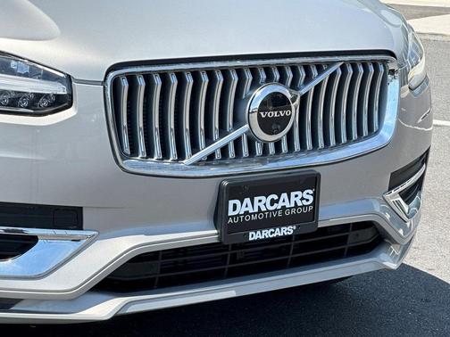 2025 Volvo XC90 B6 Plus 7-Seater