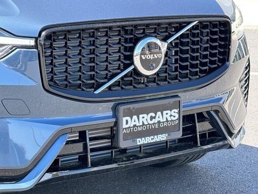 2025 Volvo XC60 Plug-In Hybrid T8 Plus