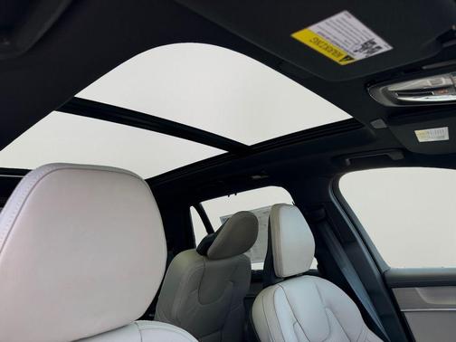 2026 Volvo XC90 B6 Ultra 7-Seater