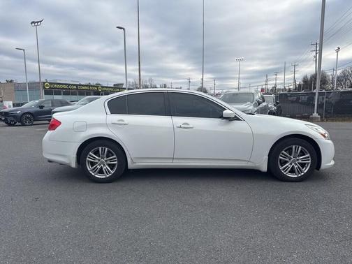 2012 INFINITI G25x Base