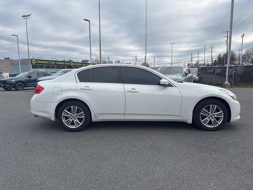 2012 INFINITI G25x Base