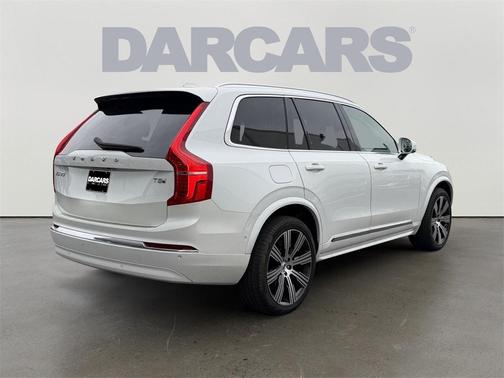 2025 Volvo XC90 Plug-In Hybrid T8 Plus 7-Seater