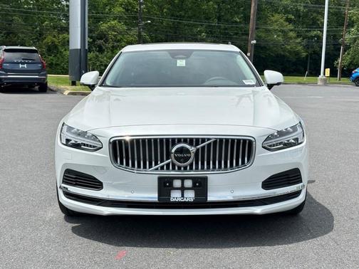 2024 Volvo S90 Recharge Plug-In Hybrid T8 Ultimate
