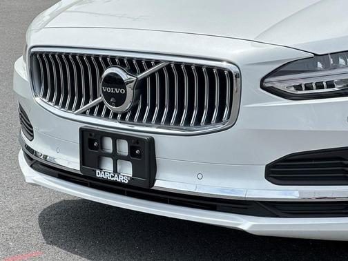 2024 Volvo S90 Recharge Plug-In Hybrid T8 Ultimate