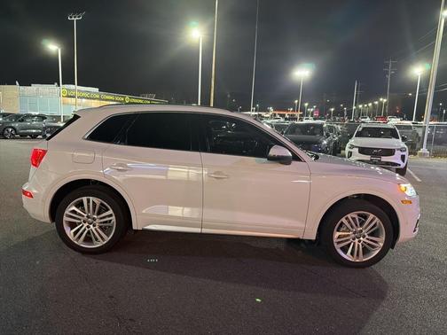 2019 Audi Q5 2.0T Prestige