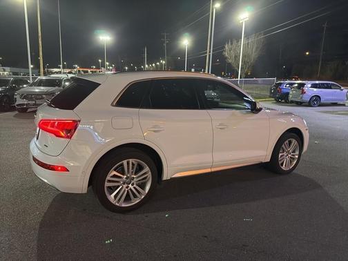 2019 Audi Q5 2.0T Prestige