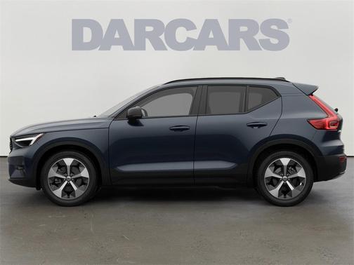 2026 Volvo XC40 B5 Plus