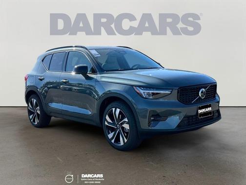 2026 Volvo XC40 B5 Plus