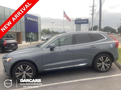 2023 Volvo XC60 B5 Ultimate Bright Theme