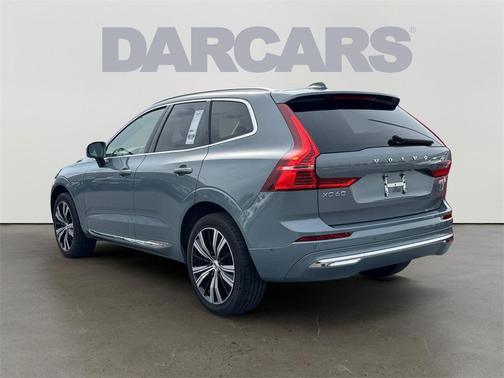 2023 Volvo XC60 B5 Ultimate Bright Theme