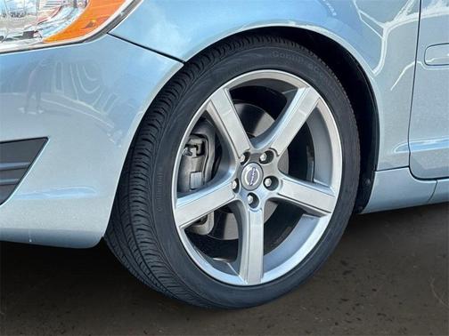 2012 Volvo C70 T5