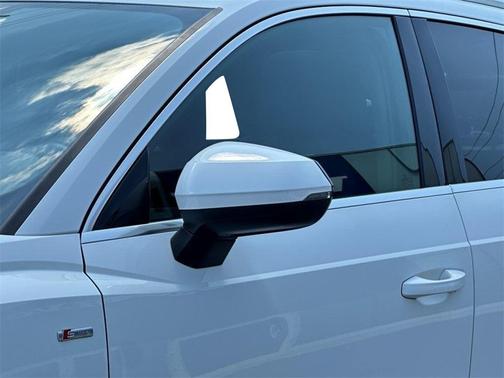 2021 Audi Q3 45 S line Premium