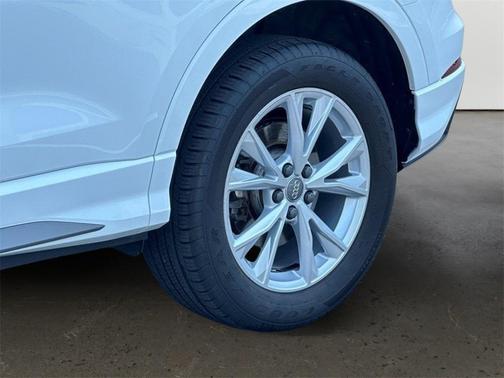 2021 Audi Q3 45 S line Premium