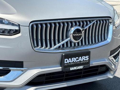 2025 Volvo XC90 B6 Plus 7-Seater