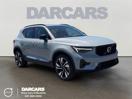 Gray 2025 Volvo XC40 B5 Plus Dark Theme