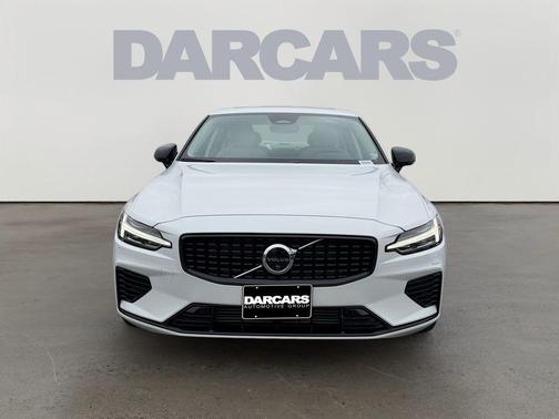 2024 Volvo S60 Recharge Plug-In Hybrid T8 Plus Dark Theme