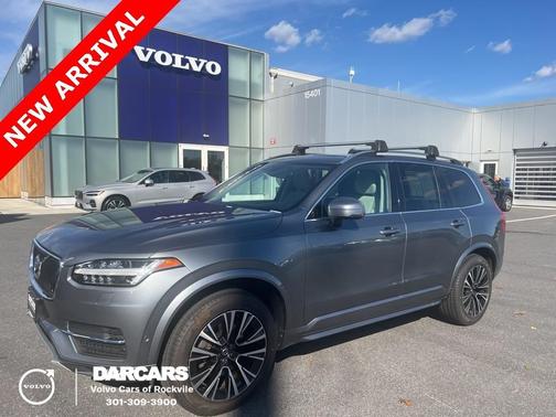 2017 Volvo XC90 T6 Momentum