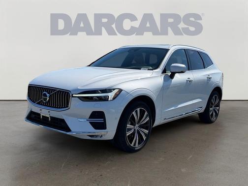 2023 Volvo XC60 B5 Ultimate Bright Theme