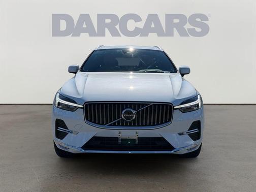 2023 Volvo XC60 B5 Ultimate Bright Theme
