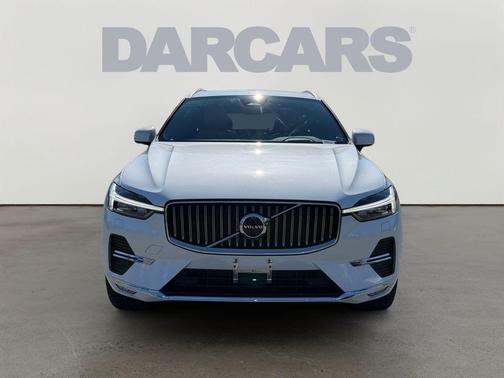 2023 Volvo XC60 B5 Ultimate Bright Theme