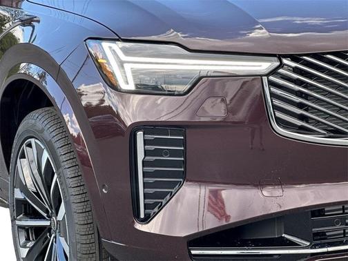 2025 Volvo XC90 Plug-In Hybrid T8 Plus 7-Seater