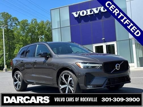 2022 Volvo XC60 B6 R-Design