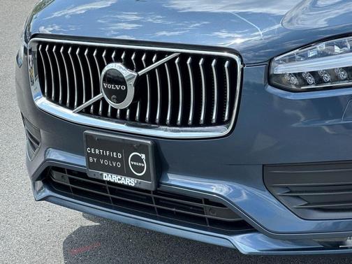 2022 Volvo XC90 T6 Momentum 6 Passenger