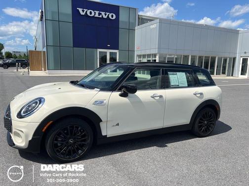 Pepper White 2023 MINI Clubman Cooper S