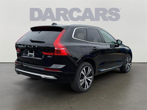 2023 Volvo XC60 B5 Ultimate Bright Theme