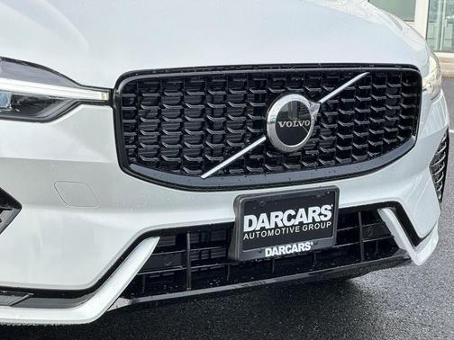 2025 Volvo XC60 B5 Core