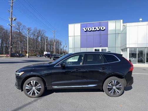 2023 Volvo XC60 Recharge Plug-In Hybrid T8 Ultimate Bright Theme