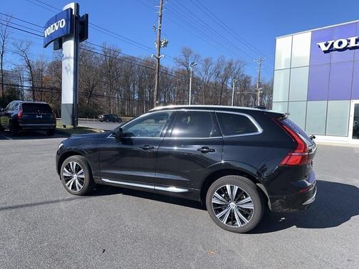 2023 Volvo XC60 Recharge Plug-In Hybrid T8 Ultimate Bright Theme