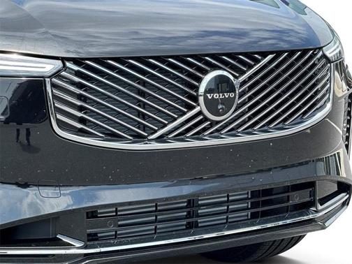 2026 Volvo XC90 Plug-In Hybrid T8 Plus 7-Seater