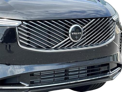2026 Volvo XC90 Plug-In Hybrid T8 Plus 7-Seater