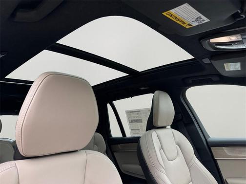 2026 Volvo XC90 B6 Ultra Dark Theme 7-Seater